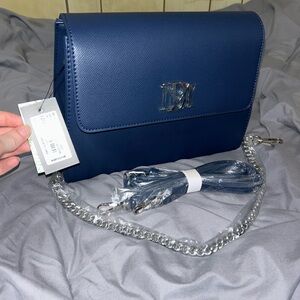 NWT Navy Badgley Mischka